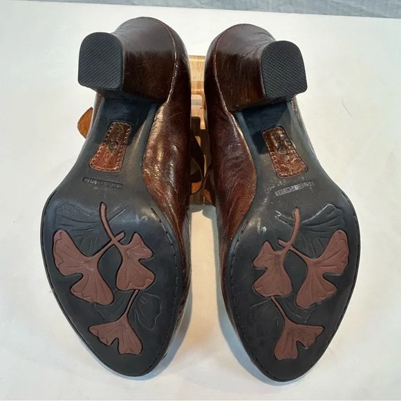 Born BOC Chestnut Brown Leather Mary Jane Style T Strap Heels - Picture 10 of 11